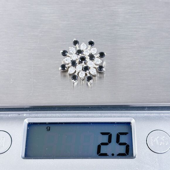 Vintage Sterling Silver 925 Black & Clear Cubic Zirconia Snowflake Pendant - Picture 5 of 6